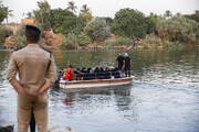 جابه جایی ۲۴ ساعته زائران اربعین حسینی با قایق | تصاویر