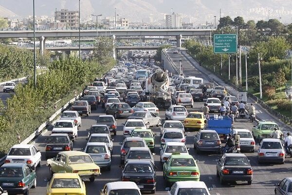 کاهش ترافیک مهرماه با تغیرر زمان برگزاری نمایشگاه‌ها + فیلم