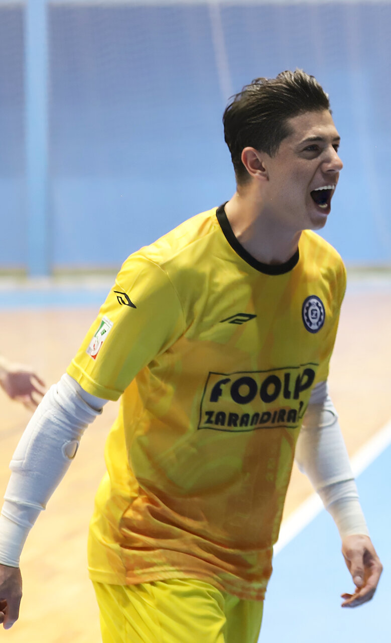 استقلالی هستم و هدفم بارسلوناست | میخواهم با تیم ملی در جام جهانی بدرخشم | قبلا طرفدار مسی بودم ولی حالا فقط رونالدو +ویدیو