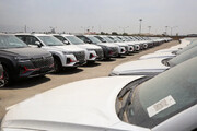 دستور وزارت صمت برای جلوگیری از افزایش قیمت خودروهای وارداتی؛ ترخیص فقط با تعرفه ۱۴۰۴