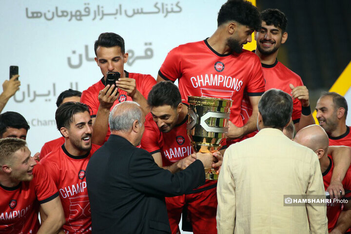 گزارش تصویری از جشن قهرمانی تراکتور در سوپرجام
