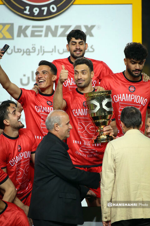 گزارش تصویری از جشن قهرمانی تراکتور در سوپرجام