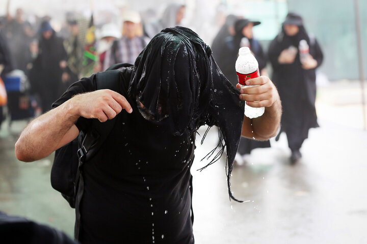 عاشقان اباعبدالله الحسین(ع) در مسیر پیاده روی کربلا