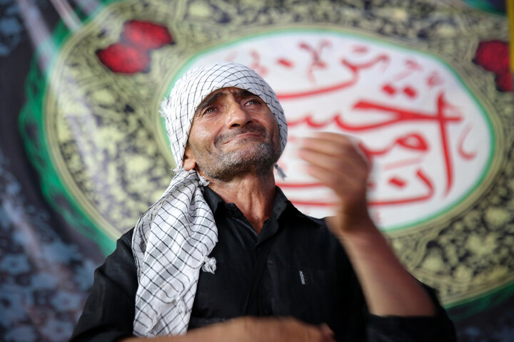 عاشقان اباعبدالله الحسین(ع) در مسیر پیاده روی کربلا