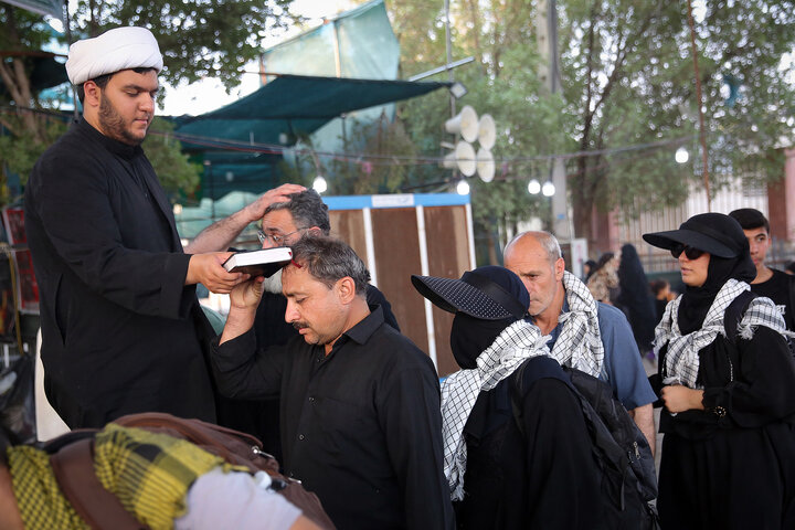 عاشقان اباعبدالله الحسین(ع) در مسیر پیاده روی کربلا