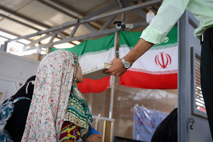 عاشقان اباعبدالله الحسین(ع) در مسیر پیاده روی کربلا