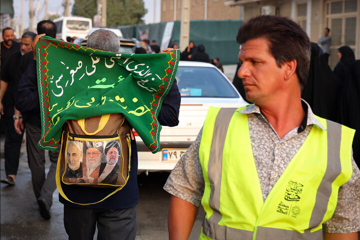 عاشقان اباعبدالله الحسین(ع) در مسیر پیاده روی کربلا