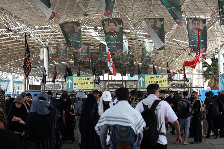 عاشقان اباعبدالله الحسین(ع) در مسیر پیاده روی کربلا