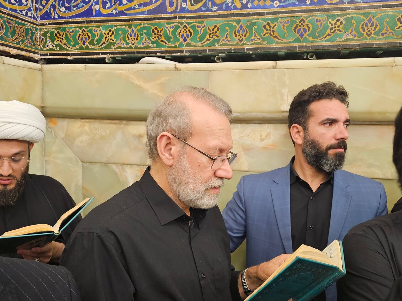 علی لاریجانی در عراق به زیارت رفت | تصاویر