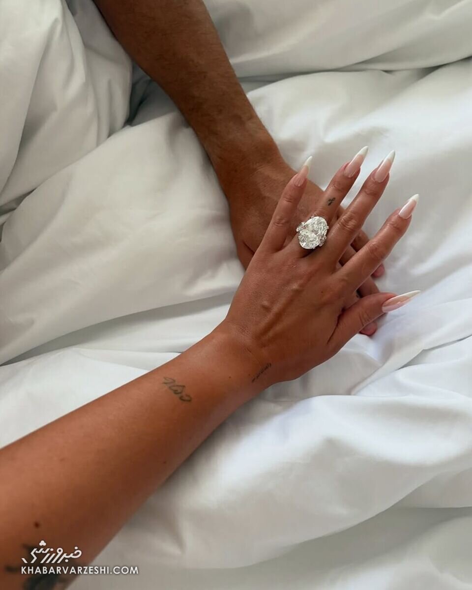 خواستگاری رونالدو با حلقه میلیون دلاری؛ جورجینا حلقه بزرگش را به نمایش گذاشت! | تصاویر
