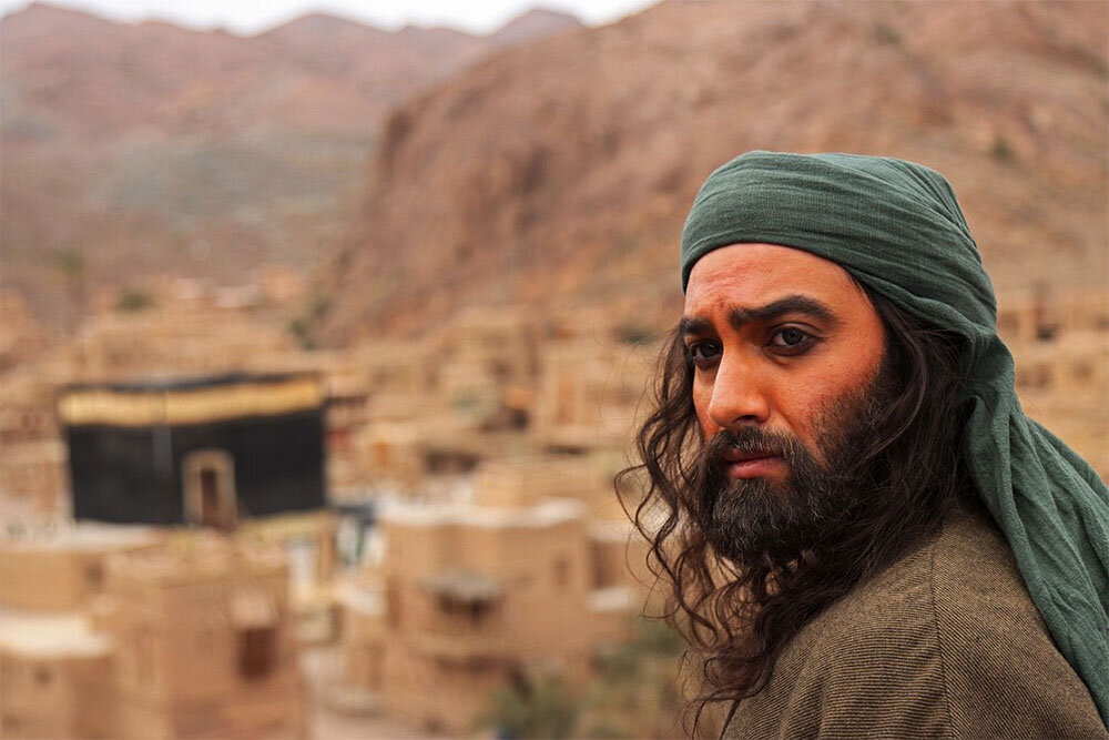 «چرا امام حسین (ع) را کف خیابان ولیعصر آورده اید!؟» ؛ واکنش بازیگر «مهمان کشی» به نقدها درباره لحن این سریال