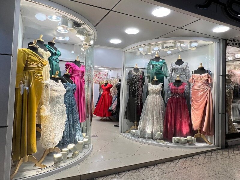 خرید کردن در لاله زار قدیم