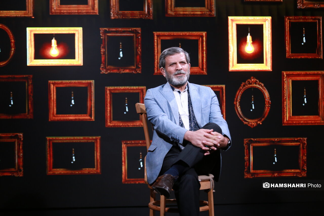 برنامه صد قسمت سوم