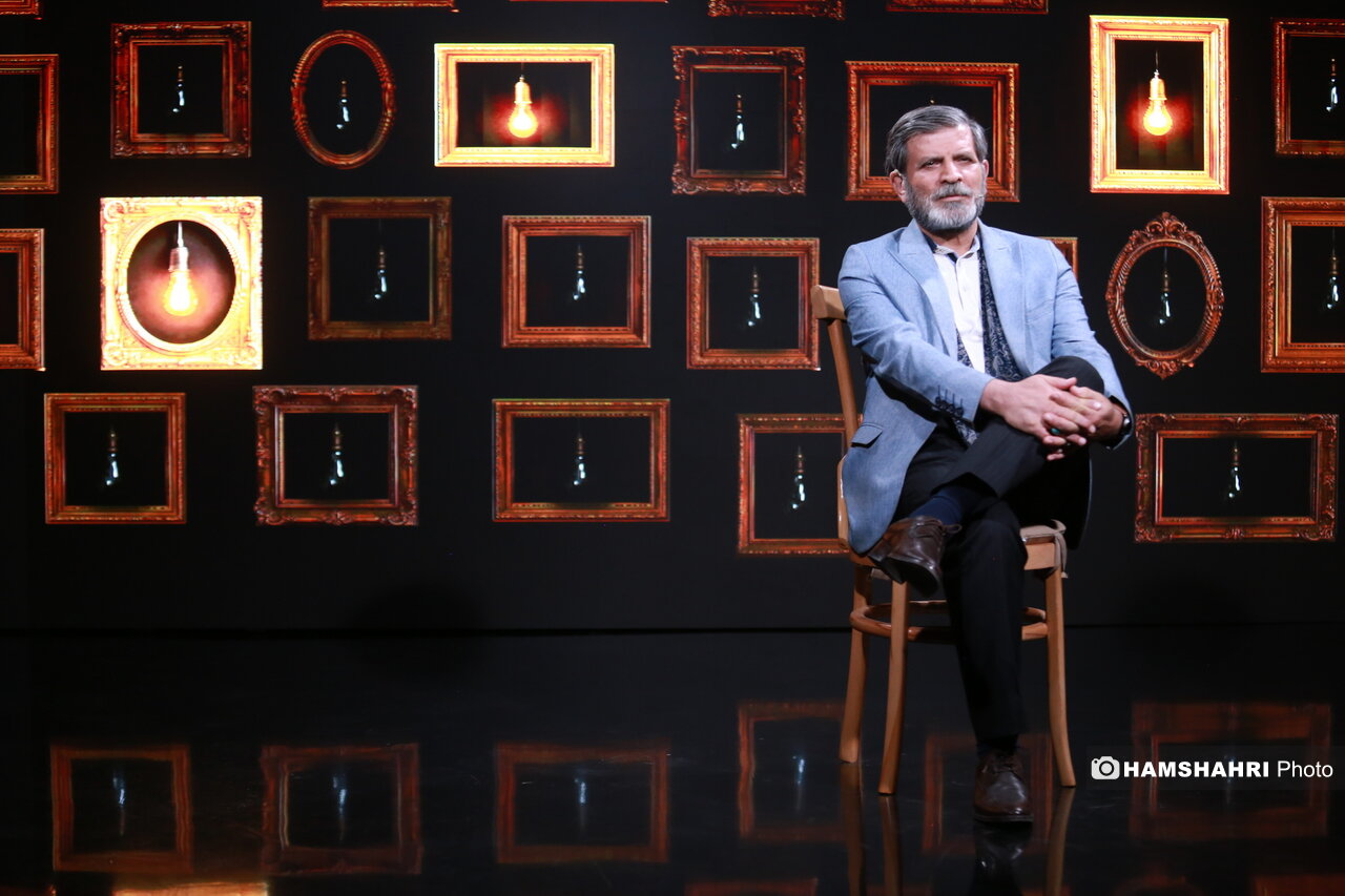 برنامه صد قسمت سوم