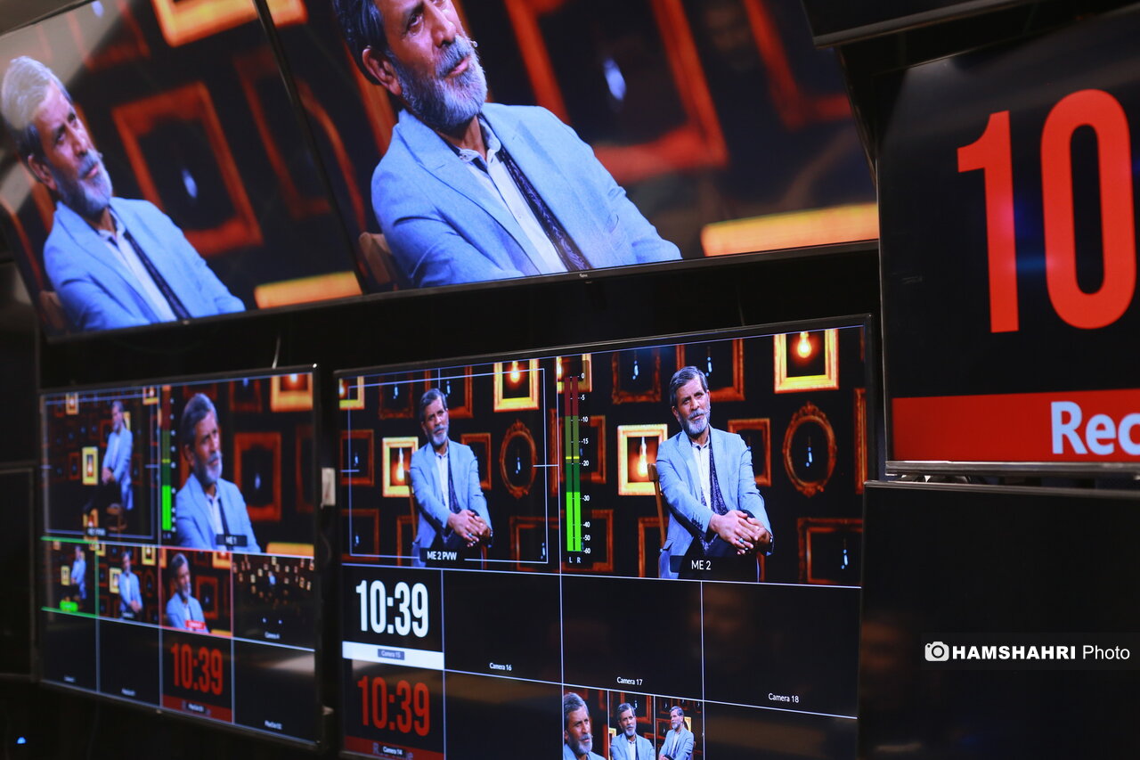 برنامه صد قسمت سوم