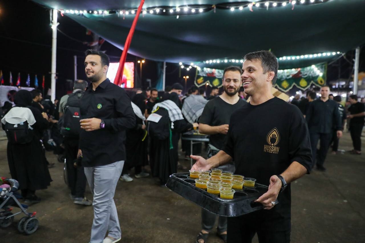 قهرمانان و مدالآوران در بینالحرمین