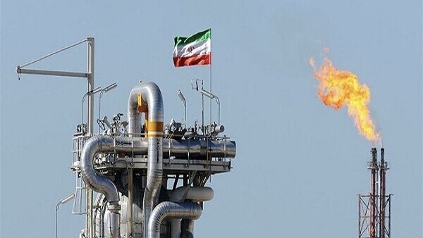 ادعای یک مقام آمریکایی؛ معافیت هایی برای ایران صادر می شود