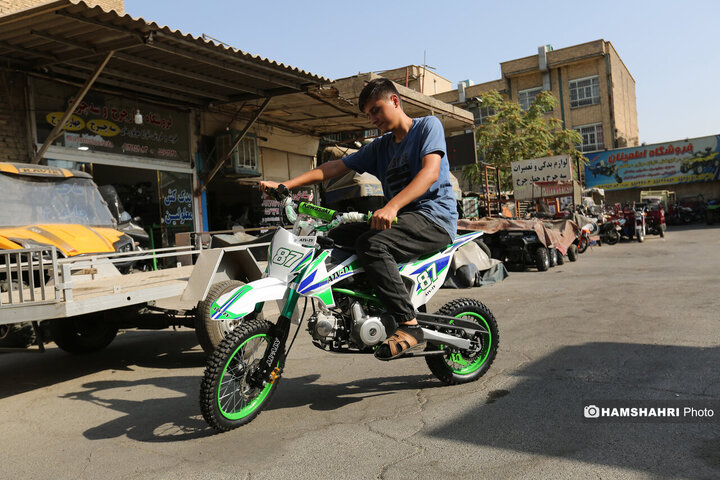 موتور های کوچک و مینی کراس در میدان گمرک