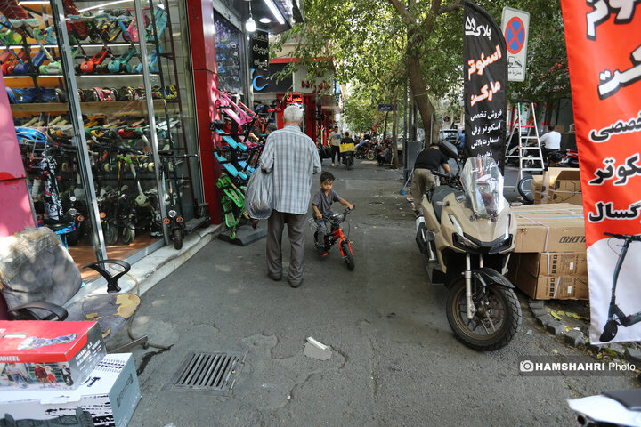 موتور های کوچک و مینی کراس در میدان گمرک