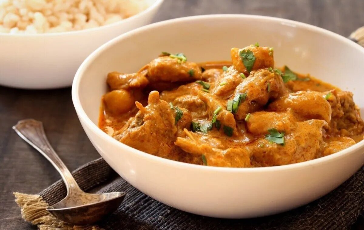 طرز تهیه خورشت مرغ و کاری ؛ غذای خوشمزه هندی