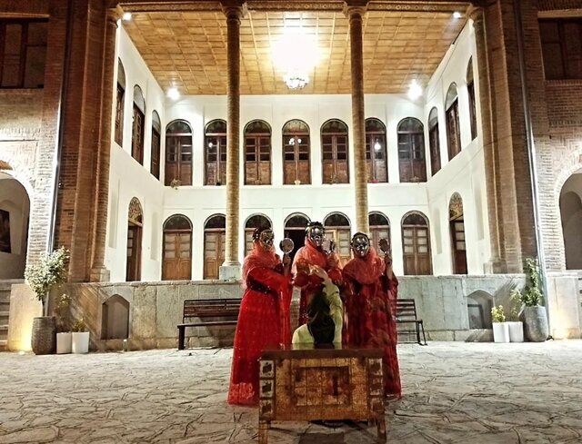 ما از صد کیلومتری مردم هم رد نمیشویم، چرا باید از ما استقبال کنند؟