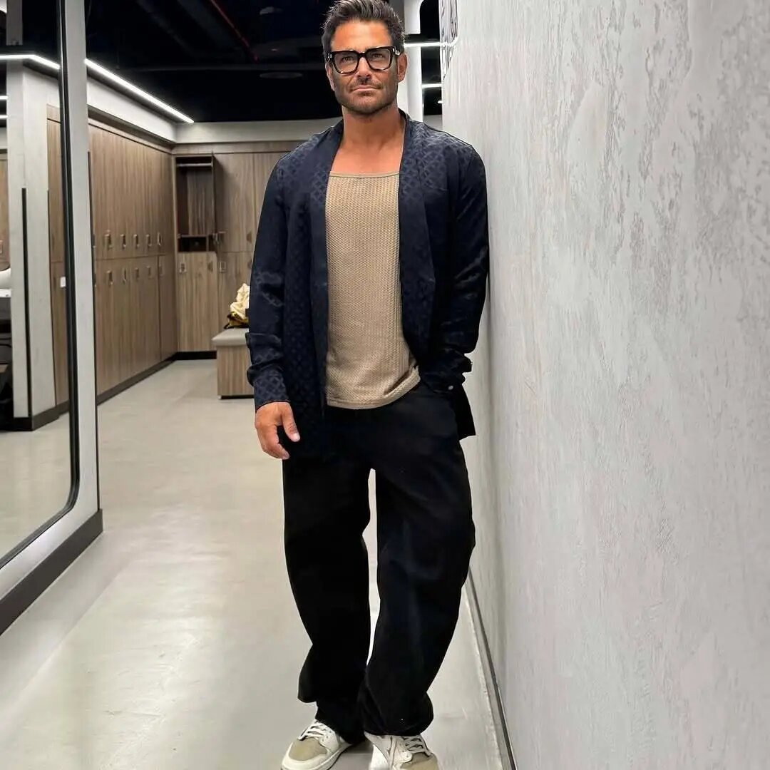 گلزار باز هم سبک زندگی لوکس خود را به رخ کشید! + تصاویر | از ساعت و ماشین تا باشگاه و...