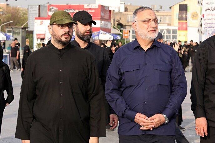 شهردار تهران در پیاده روی جاماندگان اربعین شرکت کرد دکتر زاکانی د ر مراسم جاماندگان اربعین