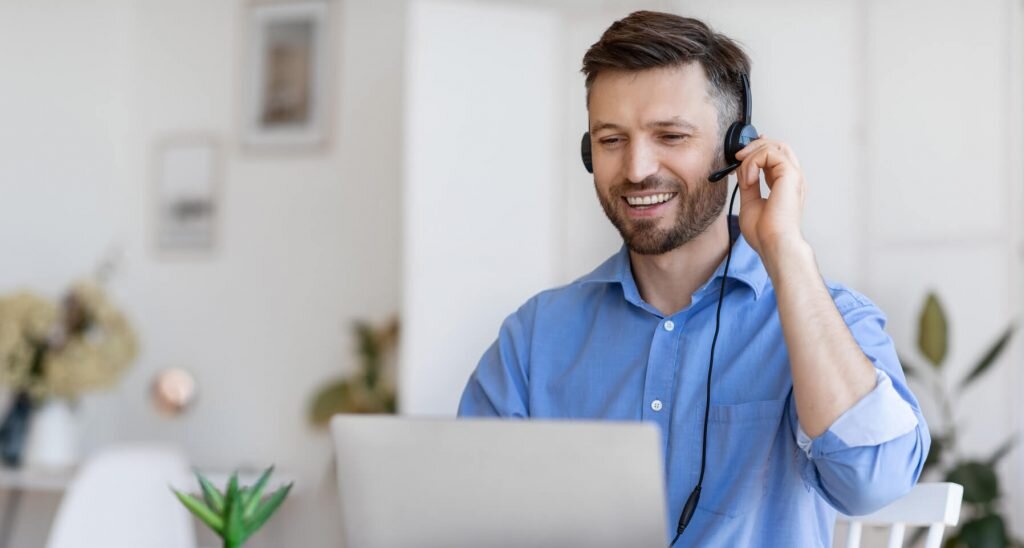 هوش مصنوعی این شغلها را حذف میکند | کدام مشاغل یک دهه آینده را نخواهند دید؟