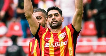 نه استقلال و نه پرسپولیس؛ کریمی به نویدکیا رسید