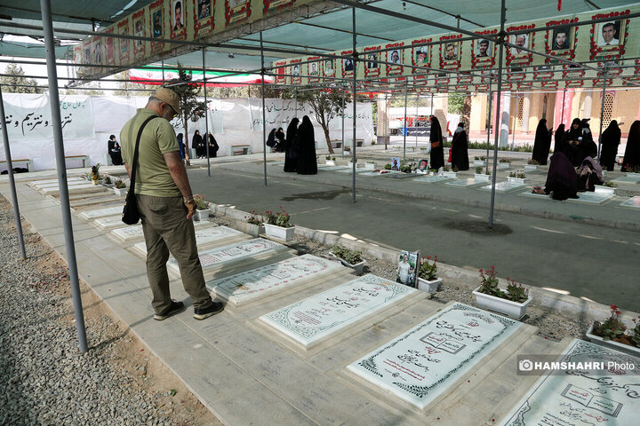 قطع 42 بهشت زهرا