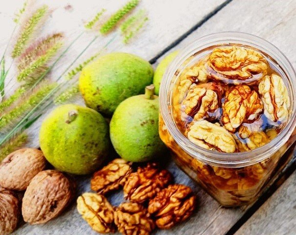 طرز تهیه فال گردو خوشمزه و ساده در خانه