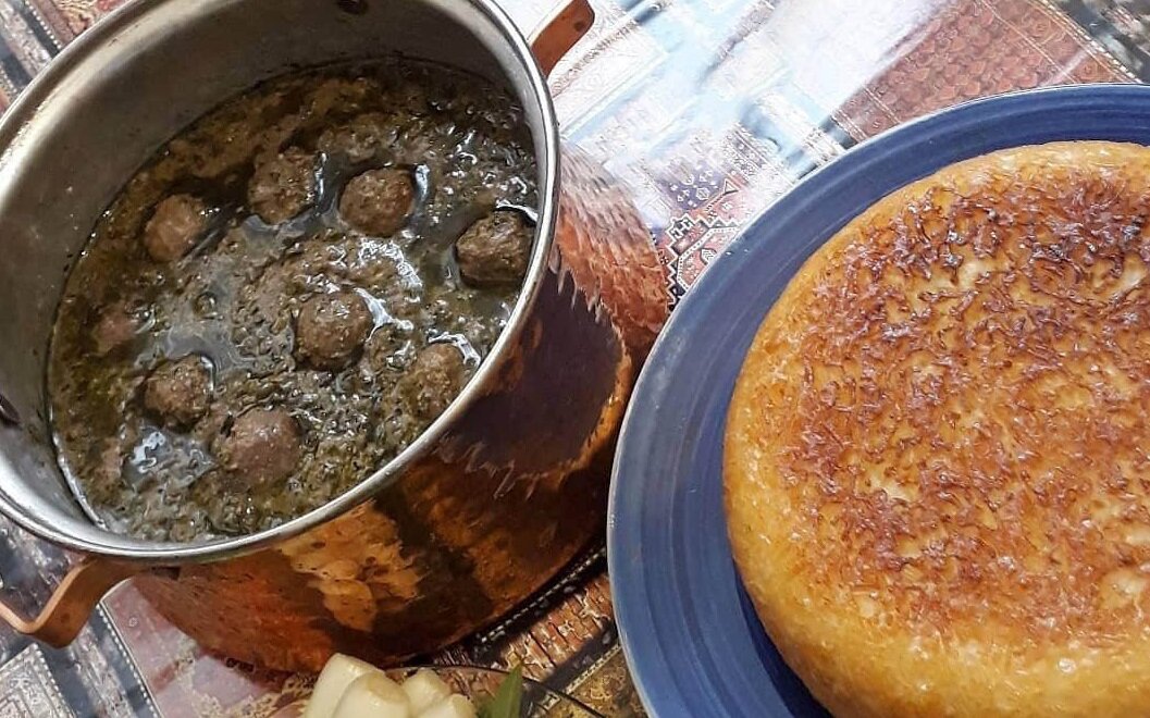 طرز تهیه اناربیج خوشمزه و مجلسی گیلانی ؛ غذای مورد علاقه مسافران