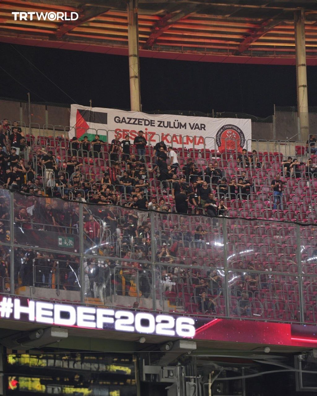 همبستگی هواداران تیم گالاتاسرای با مردم غزه