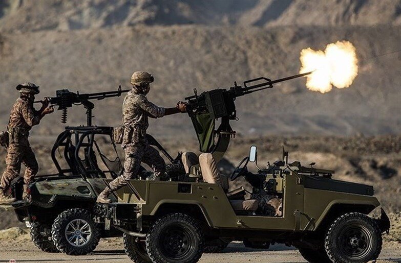 فیلم هلاکت ۲ شرور مسلح در مناطق کویری انهدام تیم تروریستی