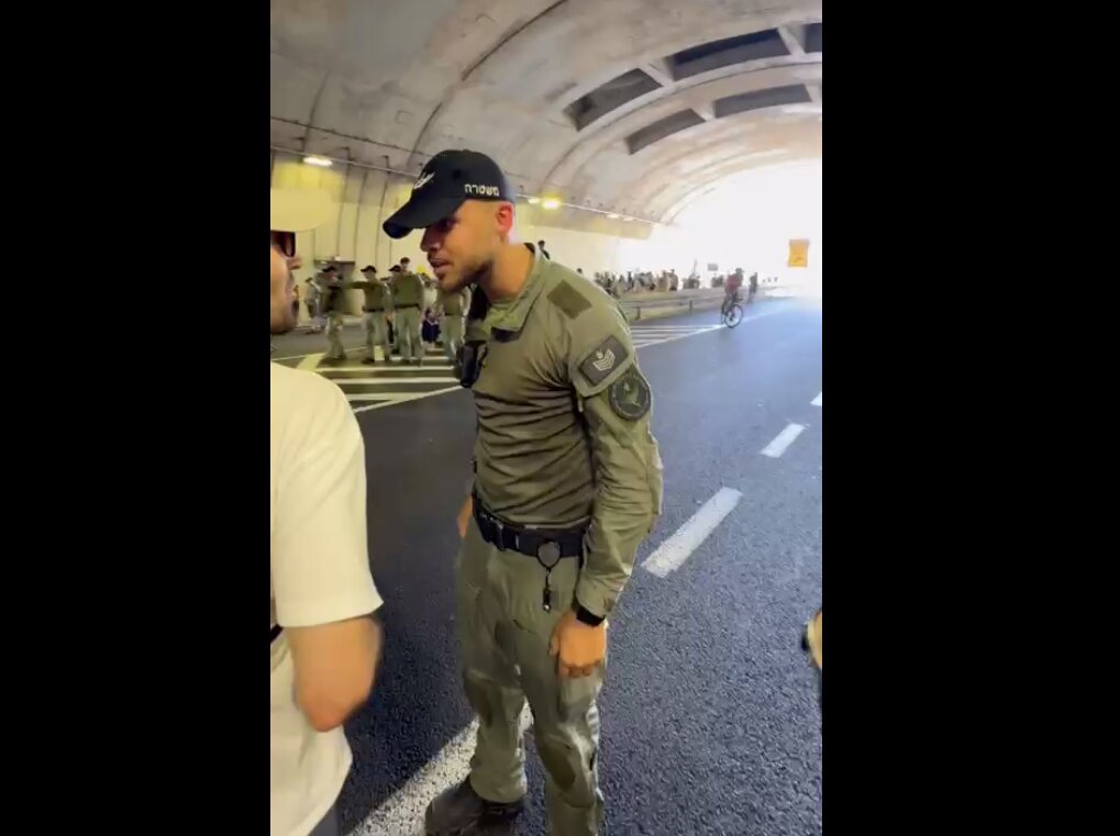 درگیری شدید و زد و خورد در یک تونل  | تصاویر برخورد خشن پلیس اسرائیل