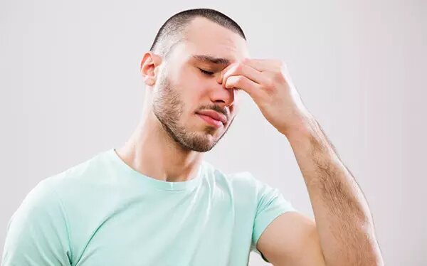 شستشوی بینی با آب نمک