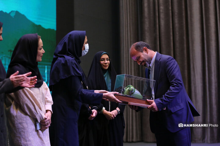 آیین گرامیداشت و نشست صمیمانه شهردار تهران با خبرنگاران