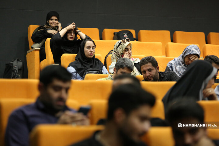 آیین گرامیداشت و نشست صمیمانه شهردار تهران با خبرنگاران