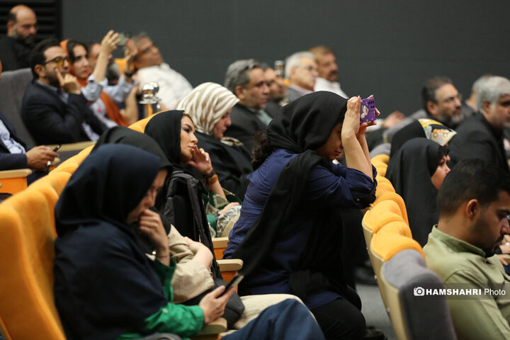 آیین گرامیداشت و نشست صمیمانه شهردار تهران با خبرنگاران