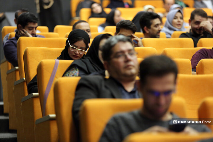 آیین گرامیداشت و نشست صمیمانه شهردار تهران با خبرنگاران