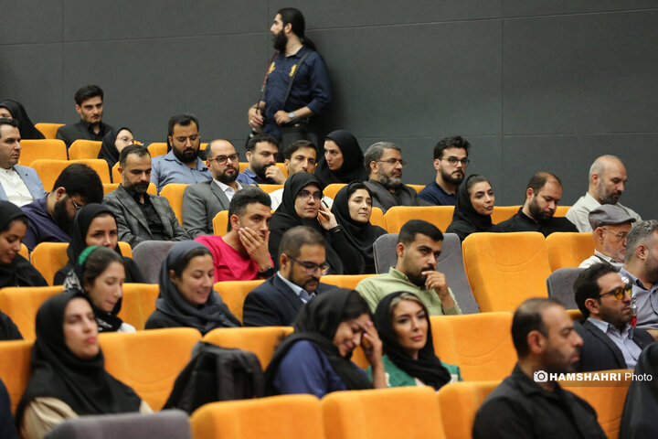 آیین گرامیداشت و نشست صمیمانه شهردار تهران با خبرنگاران