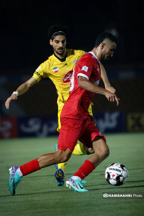 تصاویر بازی فوتبال پرسپولیس ۱-۱ فجرسپاسی