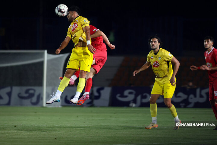 تصاویر بازی فوتبال پرسپولیس ۱-۱ فجرسپاسی