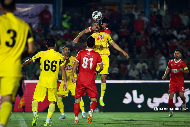 تصاویر بازی فوتبال پرسپولیس ۱-۱ فجرسپاسی