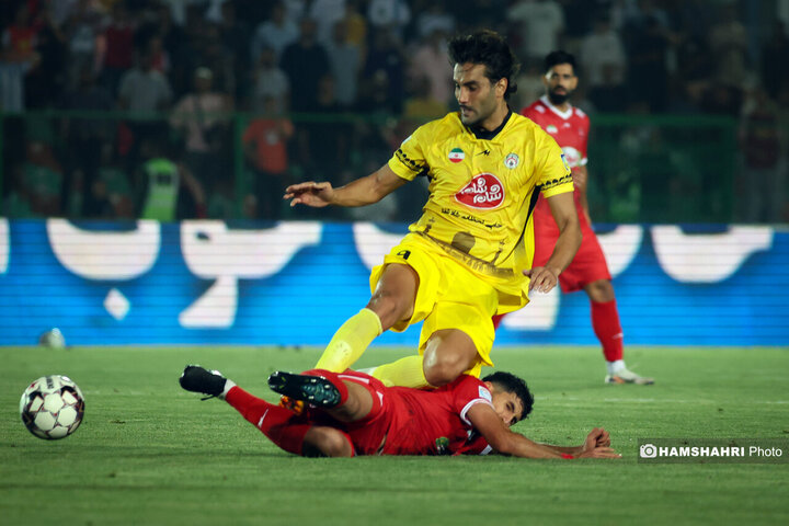 تصاویر بازی فوتبال پرسپولیس ۱-۱ فجرسپاسی