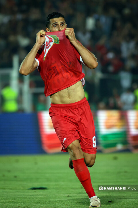 تصاویر بازی فوتبال پرسپولیس ۱-۱ فجرسپاسی