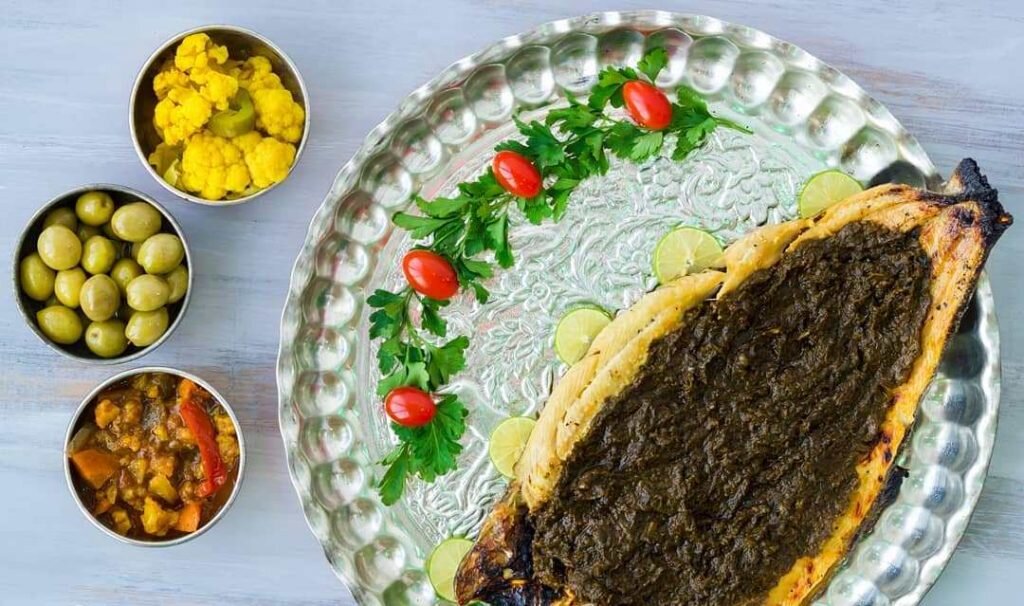 طرز تهیه حشو و ماهی جنوب سرخ کرده ؛ غذایی ساده و خوشمزه