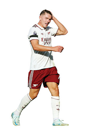 کرنر و دیگر هیچ؛ بازی چرک با این همه ستاره!