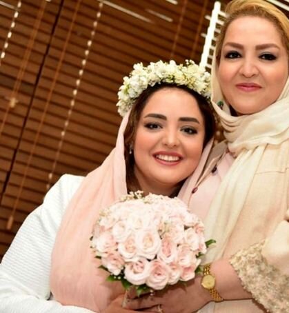 تصاویری از مراسم عقد نرگس محمدی و علی اوجی