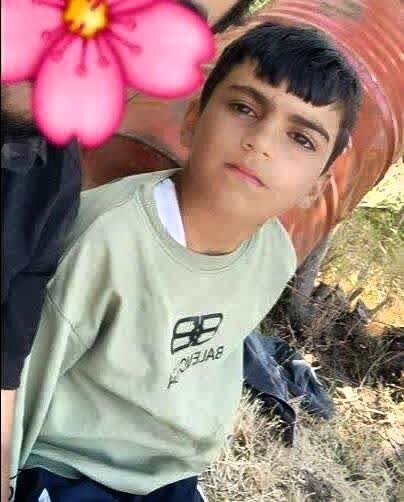 تصویری از کودک شهید شده لرستانی در انفجار مهمات باقیمانده از جنگ ۱۲ روزه